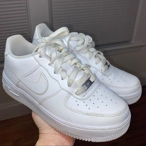 YOUTH NIKE AIR FORCE 1 size 6.5